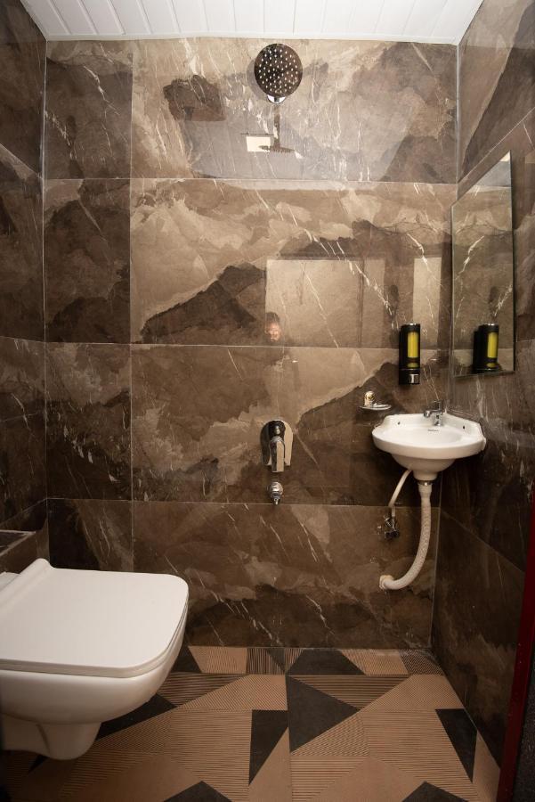 Hotel Priceless Suite Bombay Exhibition Centre Goregaon West Bombaim Exterior foto