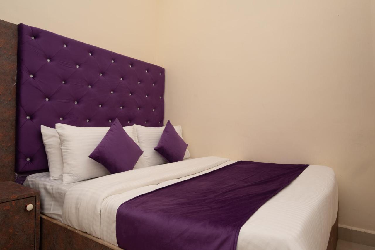 Hotel Priceless Suite Bombay Exhibition Centre Goregaon West Bombaim Exterior foto